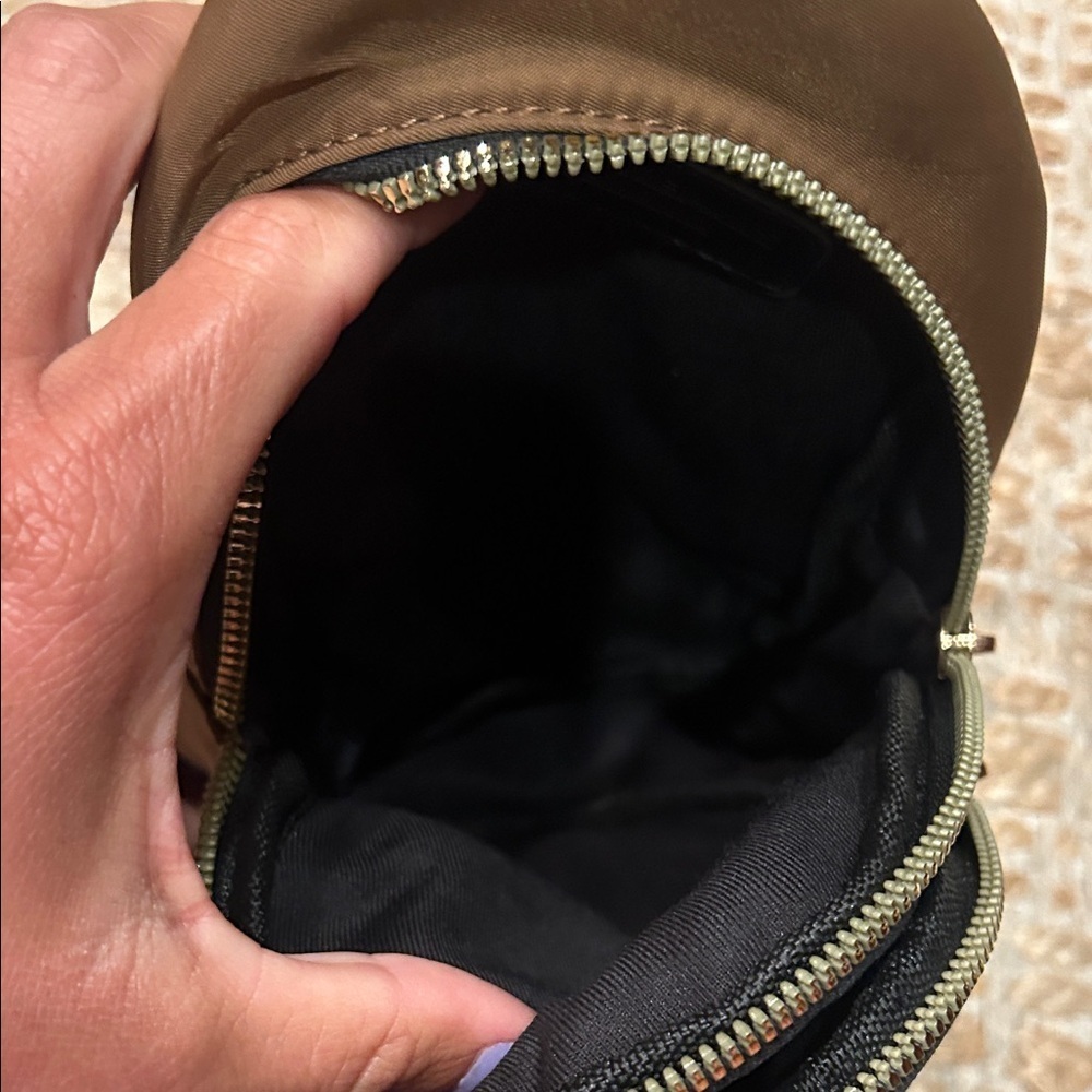 Elegant Brown Quilted Belt Bag - Picture 8 of 10